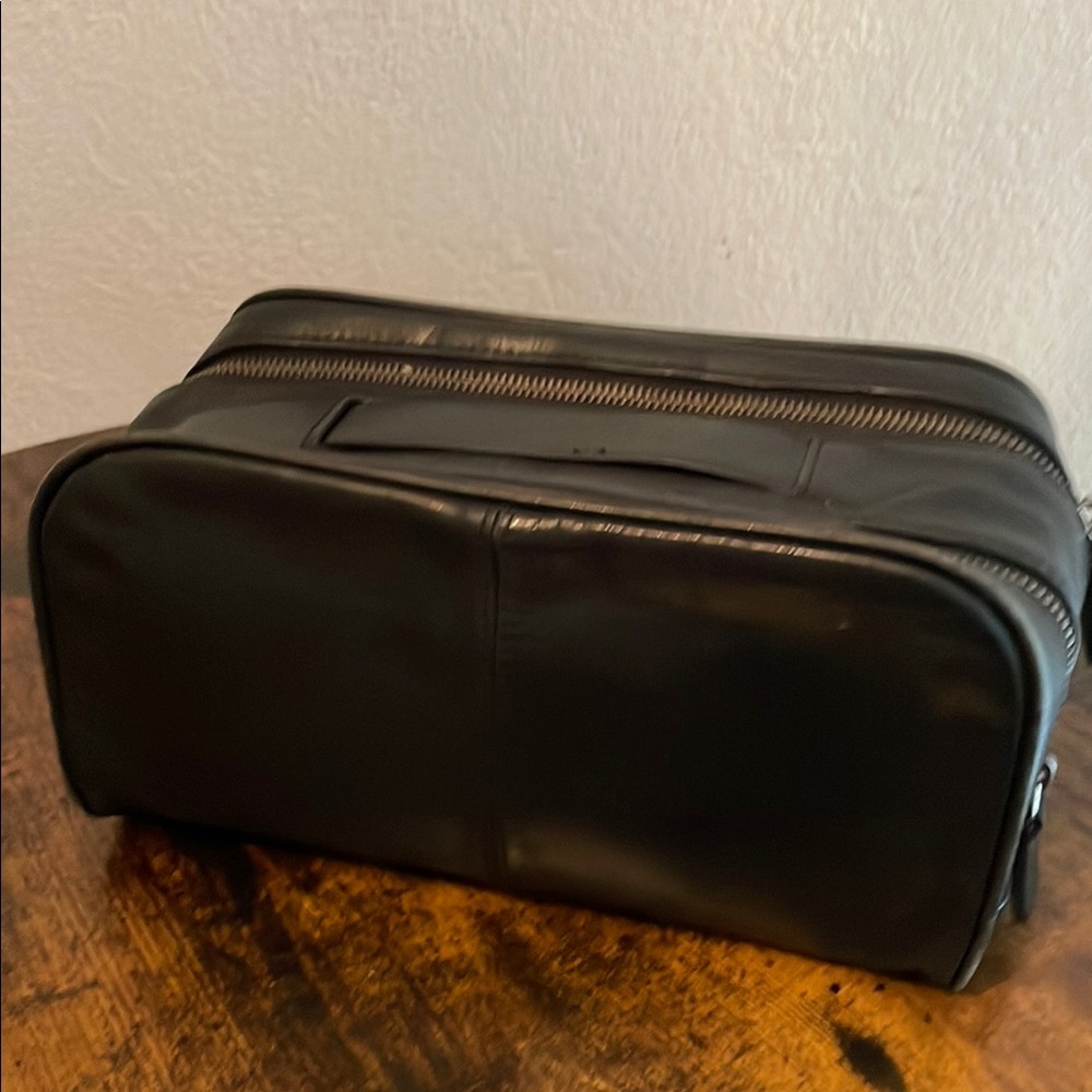 The Art of Shaving Leather Dopp Kit Men's Toiletry Carrier